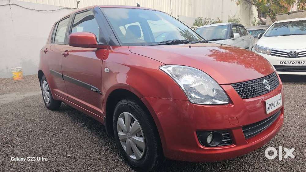 Maruti Suzuki Swift 1.2 Vxi (o), 2011, Petrol