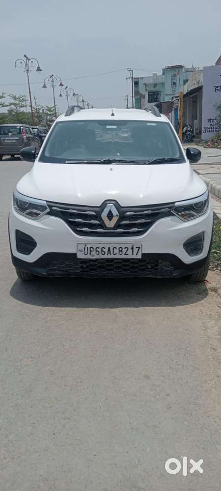 Renault Triber Rxt, 2022, Petrol