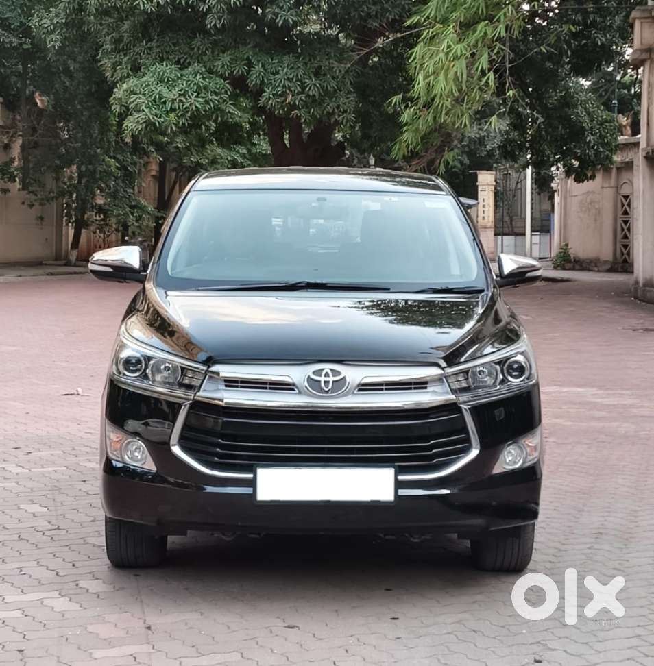 Toyota Innova Crysta 2.8z Automatic, 2016, Diesel