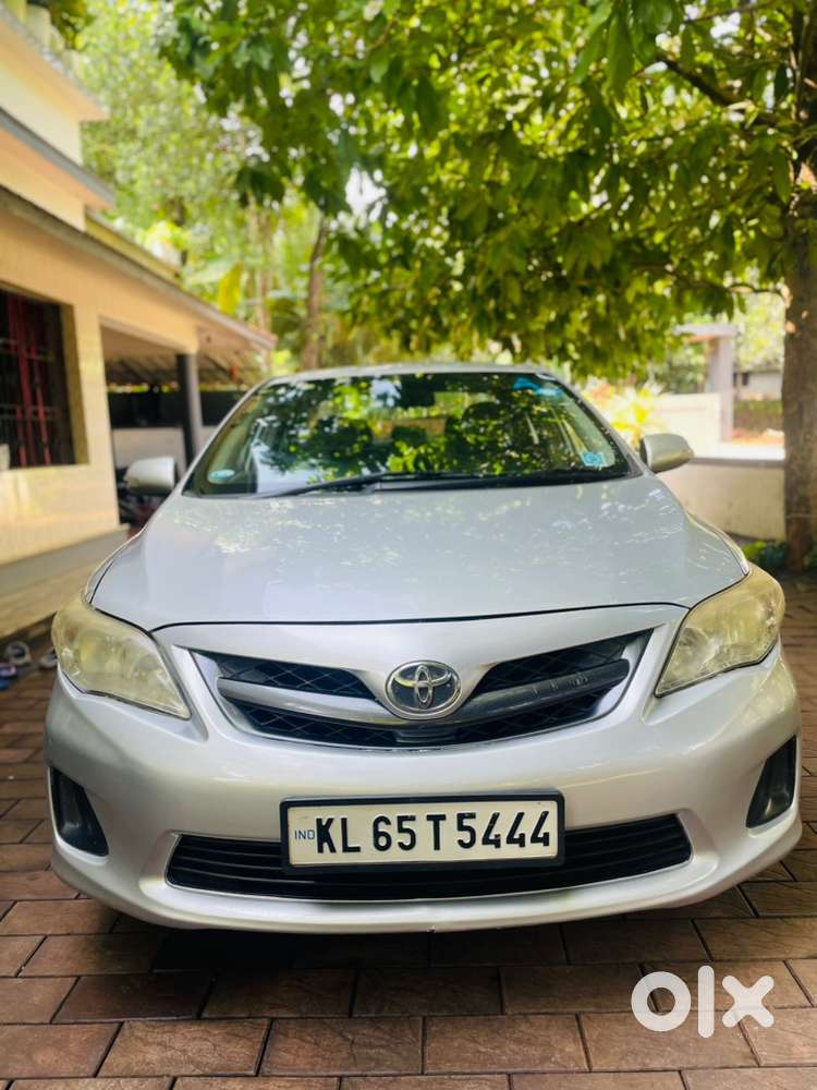 Toyota Corolla Altis 2013