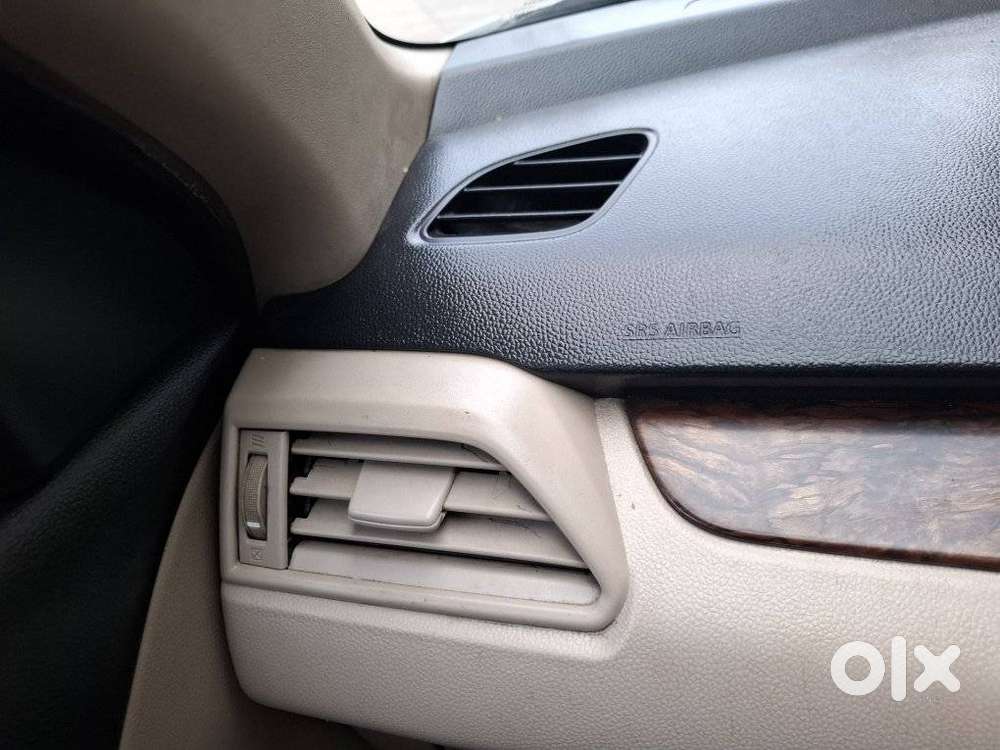 Maruti Suzuki Swift Dzire Amt Vdi, 2017, Diesel