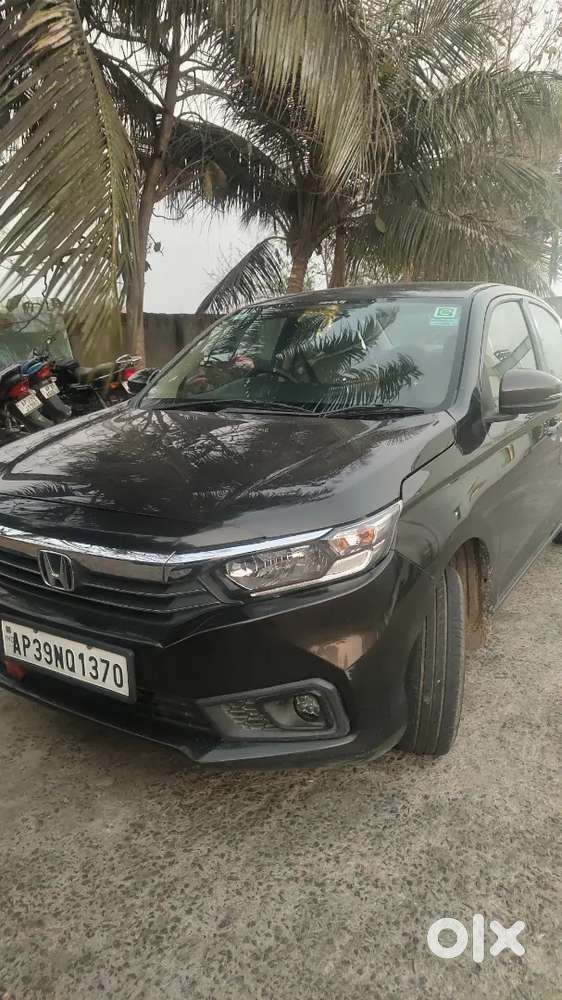 Honda Amaze 2nd Gen 2022 Petrol 52000 Km Driven