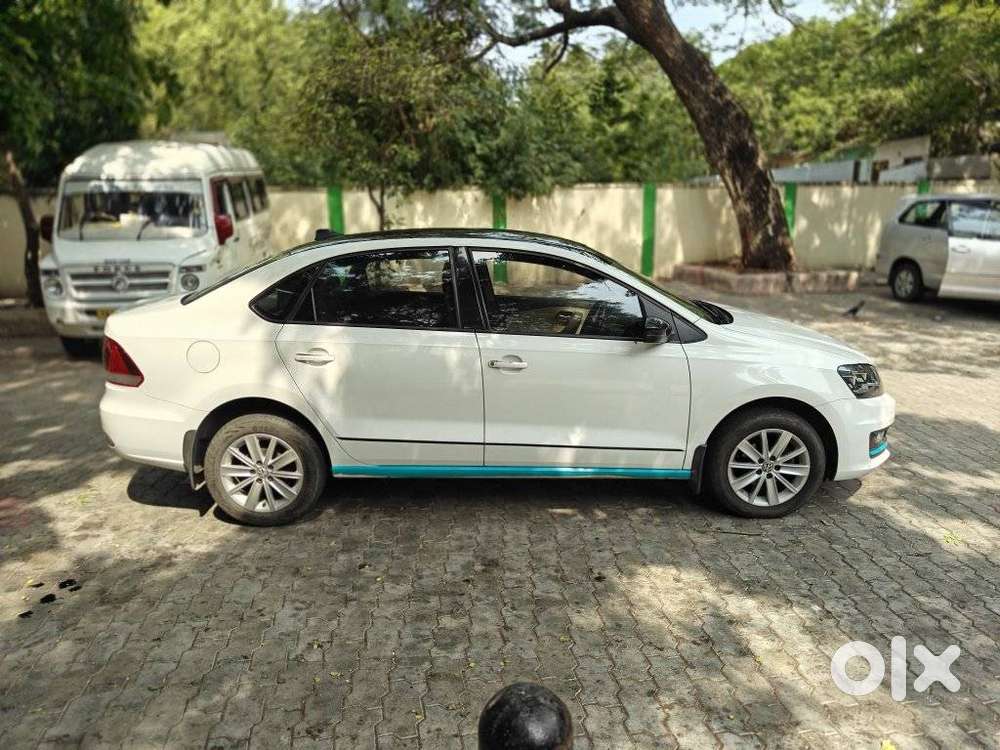 Volkswagen Vento 1.2 Tsi Highline Plus At, 2017, Petrol