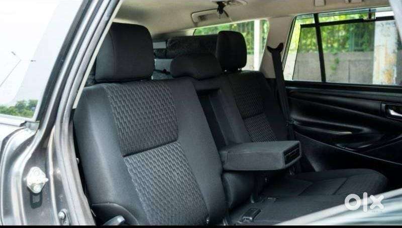 Toyota Innova Crysta 2.7 Gx Limited Edition At 7 Str, 2022, Petrol