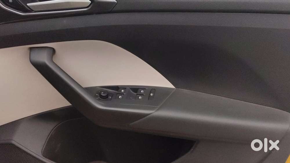 Volkswagen Taigun 1.0 Tsi Topline At, 2022, Petrol