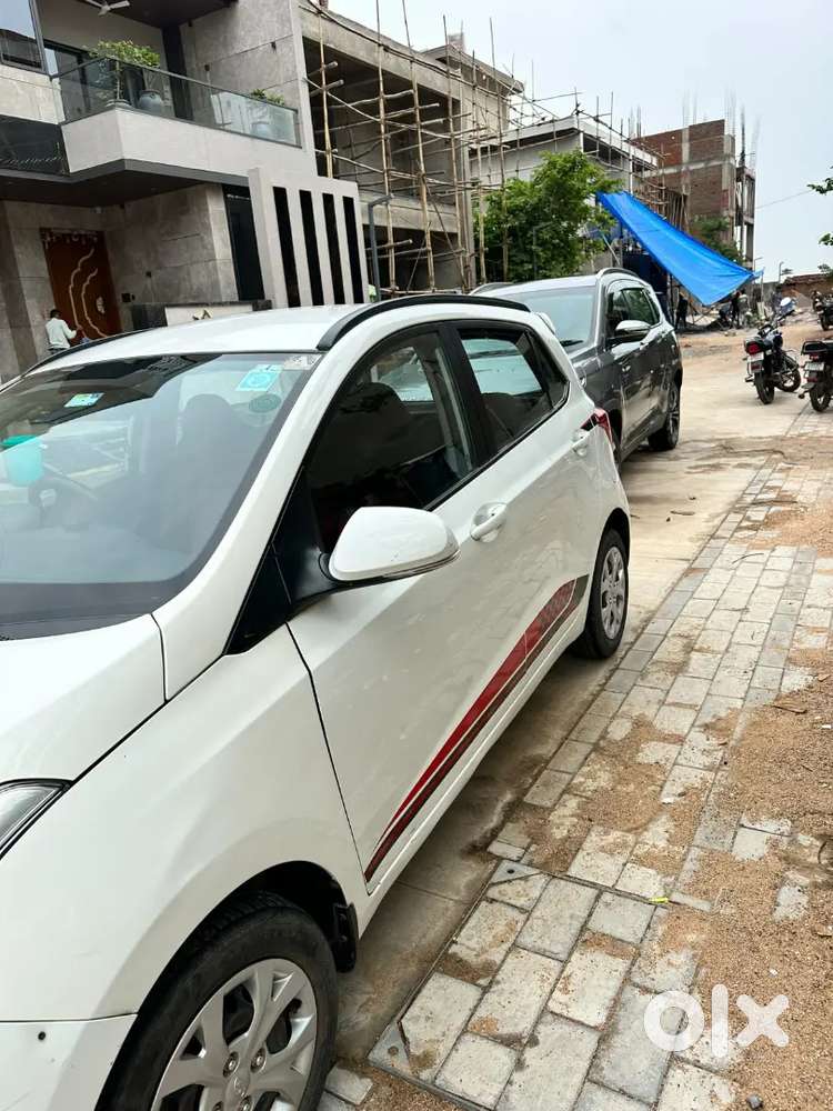 Hyundai Grand I10 2016 Petrol 50000 Km Driven