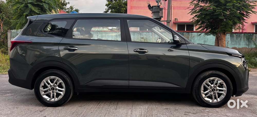 Kia Carens Diesel Manual 2025