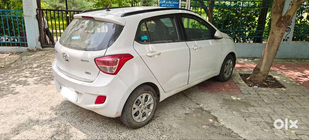 Grand I10 - Sportz 2017 - Excellent Condition