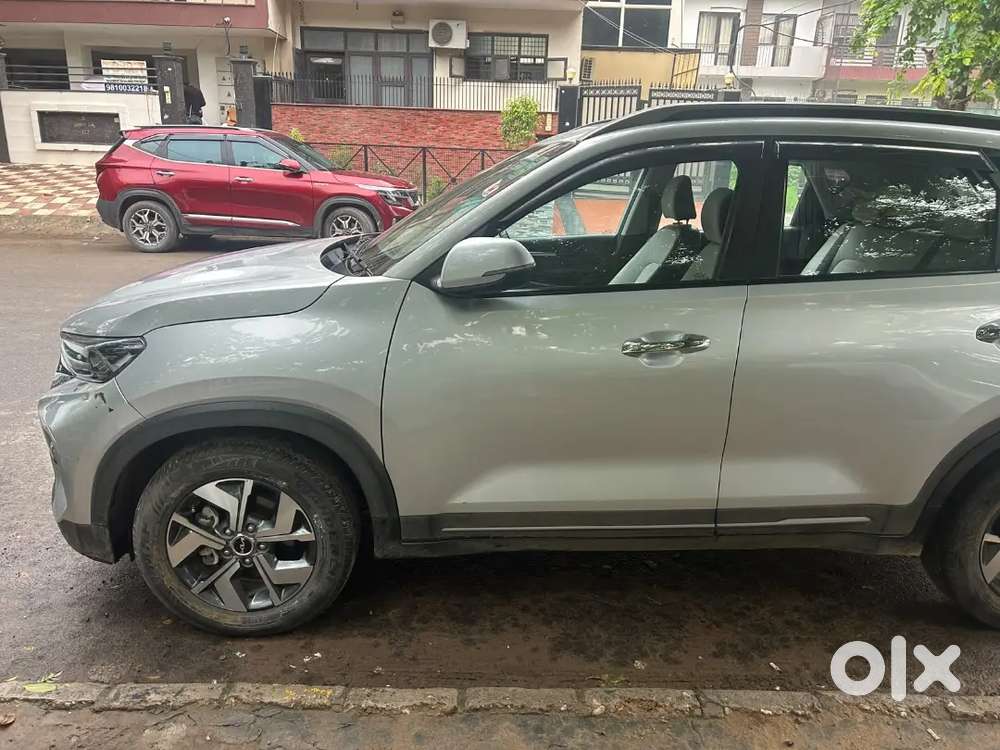 Kia Sonet Htx Diesel Automatic | January 2024
1.5l Diesel | Automatic