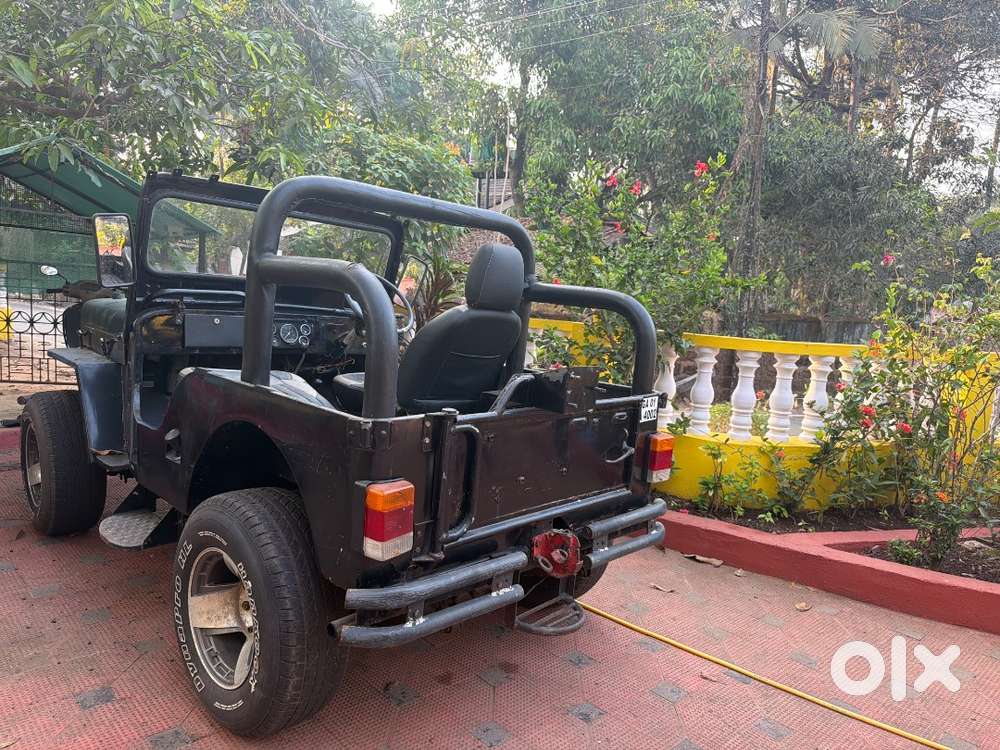 Mahindra Short Body Jeep