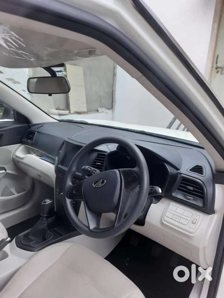 Xuv 300 Very Less Used As Good As New With All Mahindra Accessories