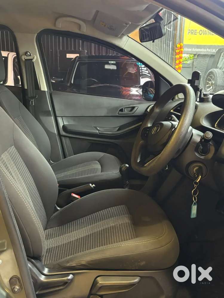 Tata Tiago 1.2 Revotron Xt (o), 2023, Petrol