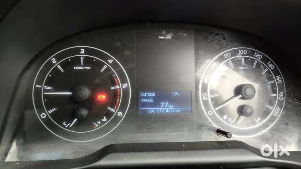 Toyota Innova Crysta 2016 Diesel Well Maintained