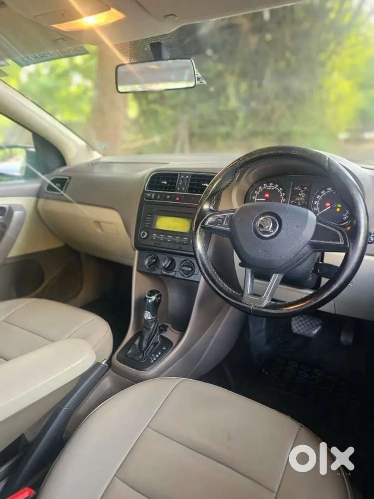 Skoda Rapid 1.6 Ambition 2015