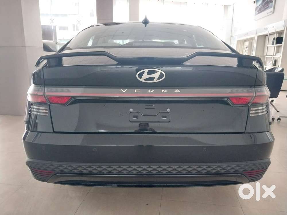 Hyundai New Verna Automatic 2025