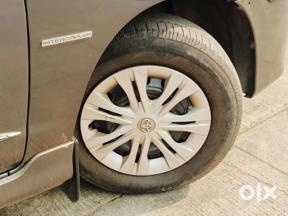 Toyota Innova 2.5 G (diesel) 7 Seater Bs Iv, 2015, Diesel