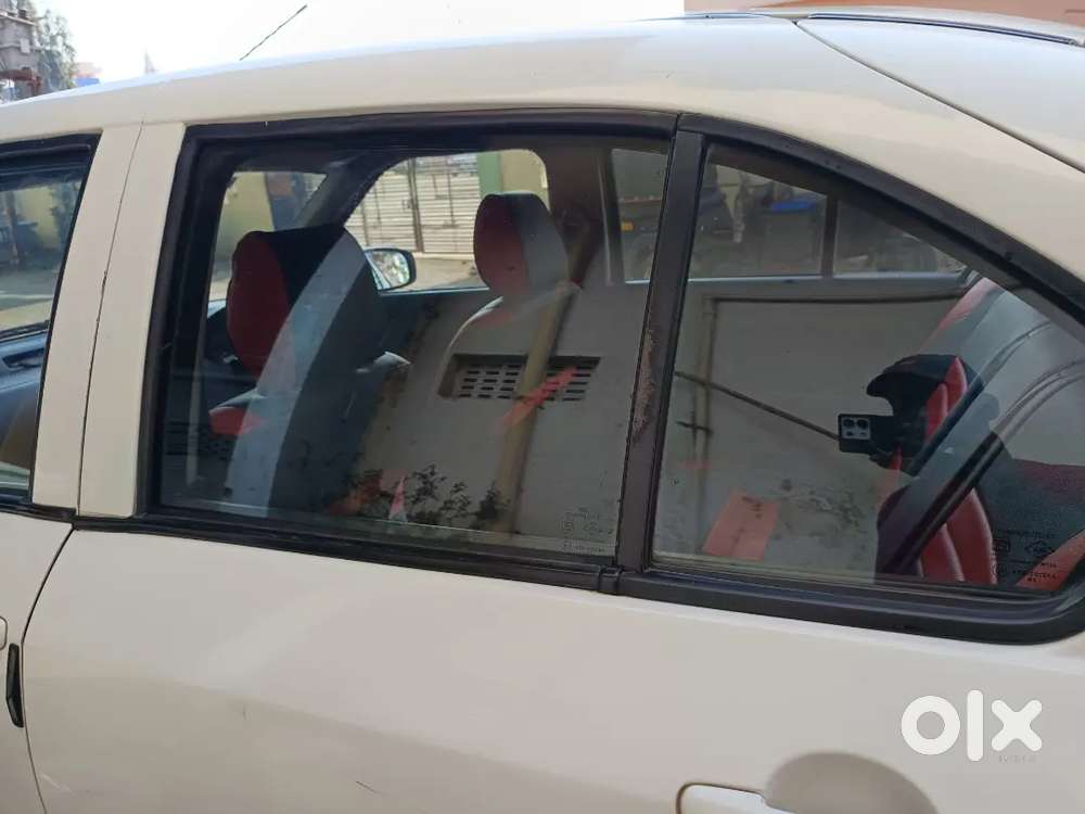 Maruti Suzuki Dzire 1.2 Lxi 2015 Model