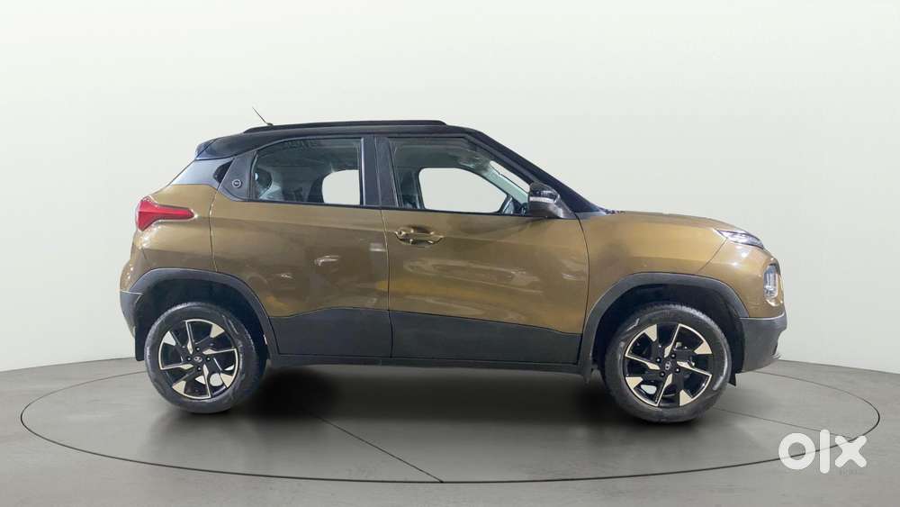 Tata Punch 1.2 Revotron Creative Amt Dual Tone, 2023, Petrol