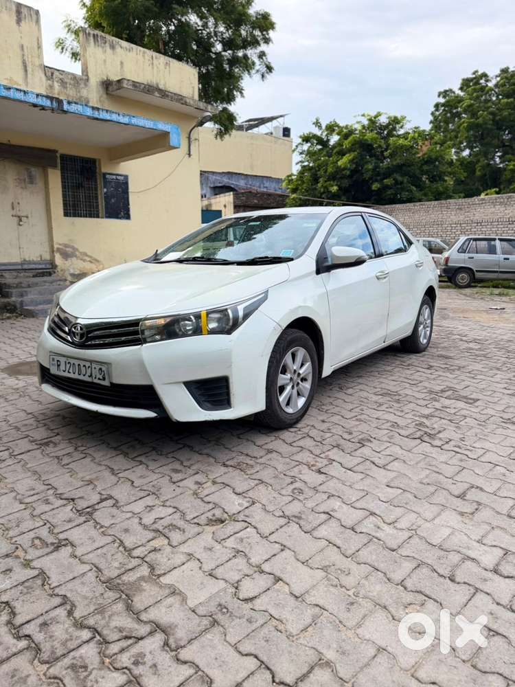 Toyota Corolla Altis 2014