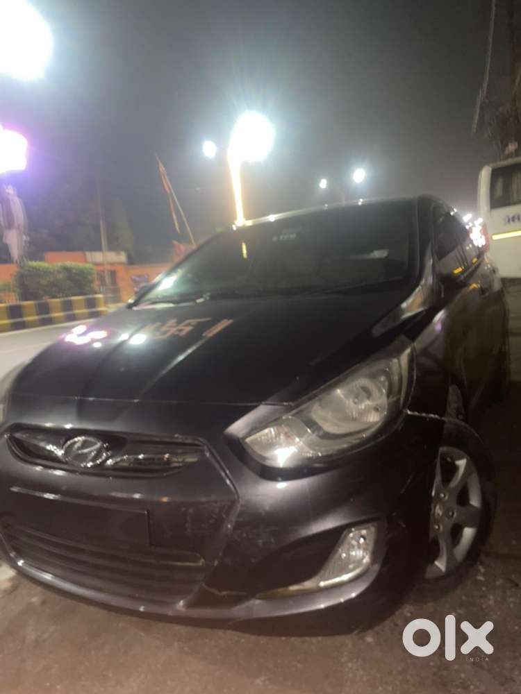 Hyundai Verna Petrol 2013