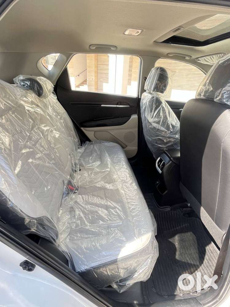 Kia Sonet 12000 Km's New Condition Sunroof