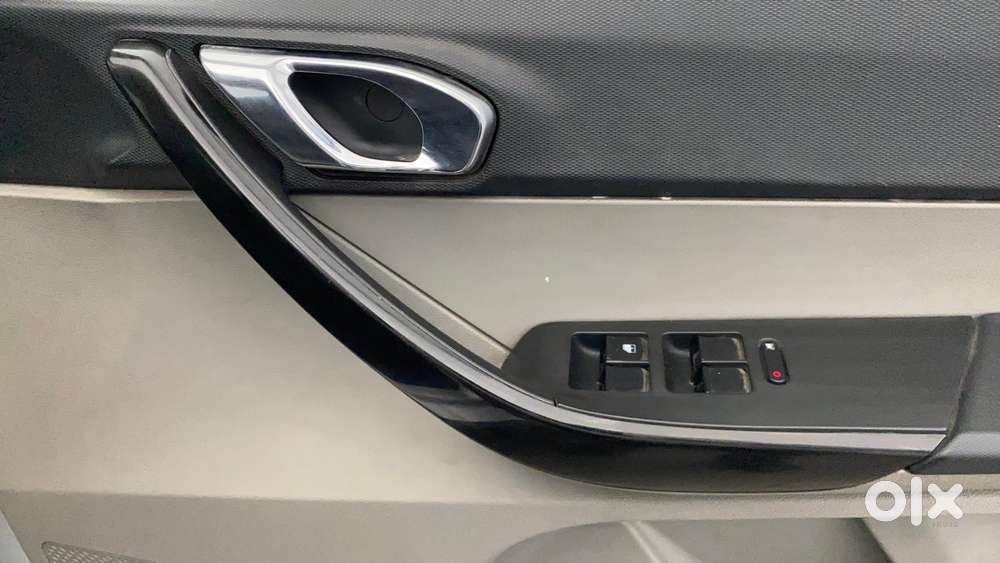 Tata Tiago 1.2 Revotron Xz, 2018, Petrol