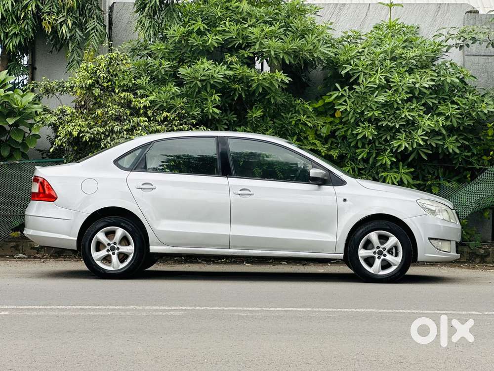 Skoda Rapid Elegance 1.6 Tdi Cr Manual, 2014, Diesel