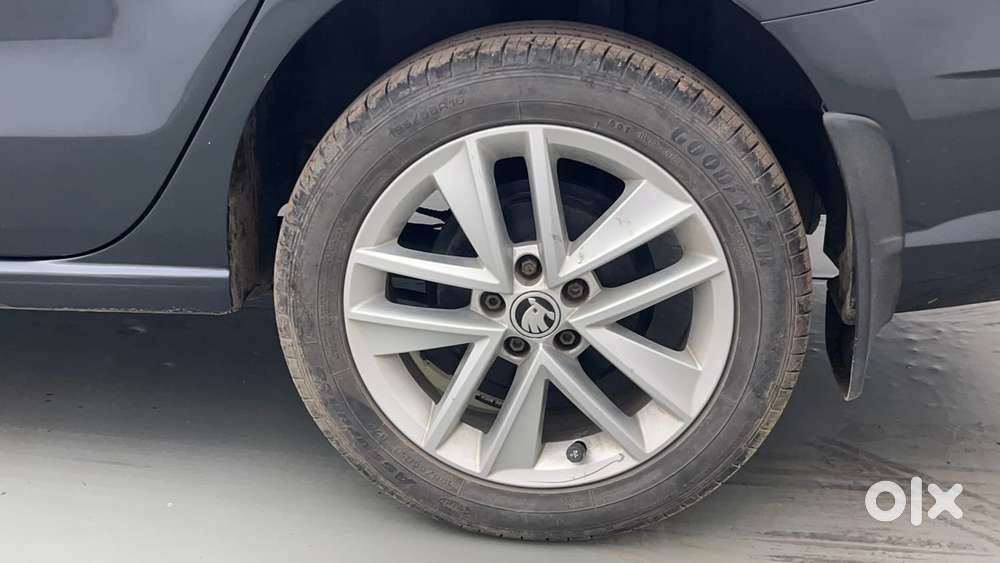 Skoda Rapid 1.6 Mpi Style, 2018, Petrol
