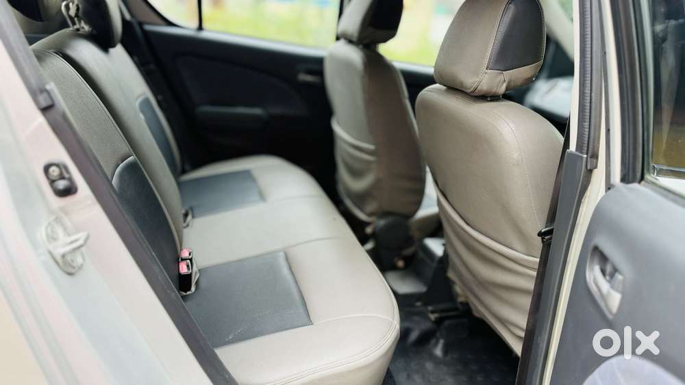 Maruti Suzuki Ritz Vxi, 2012, Petrol