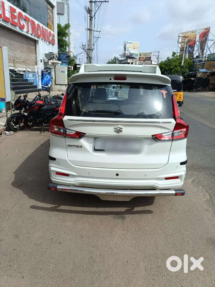 Maruti Suzuki Ertiga Zxi & Cng