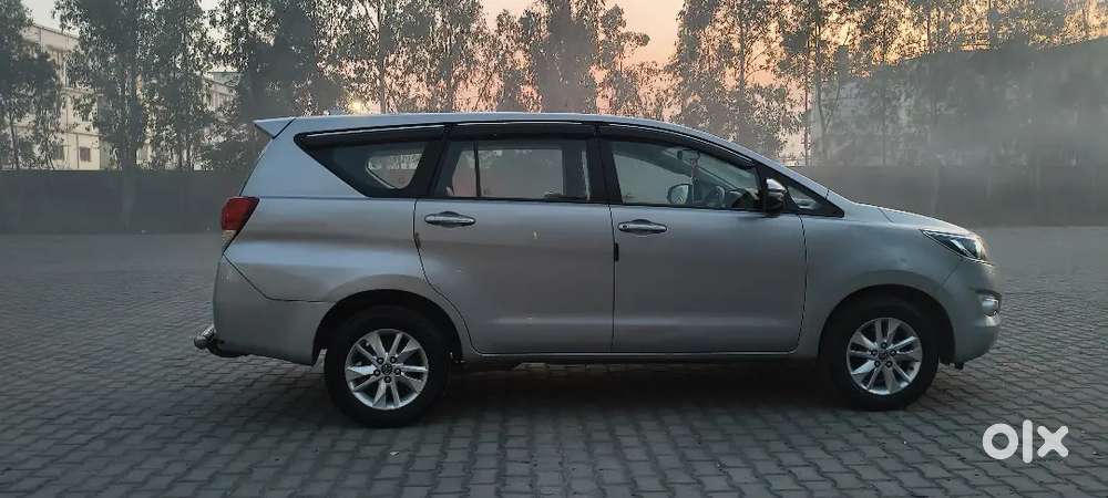Toyota Innova Crysta 2017
