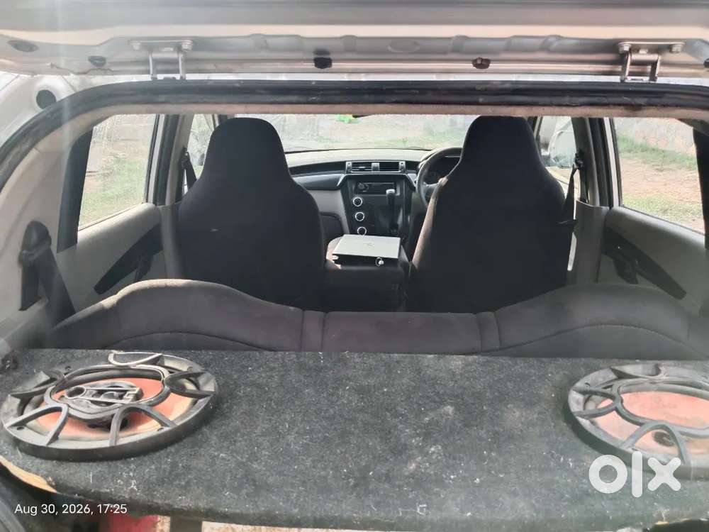 Cng Mahindra Kuv100 2017 K6 Plus