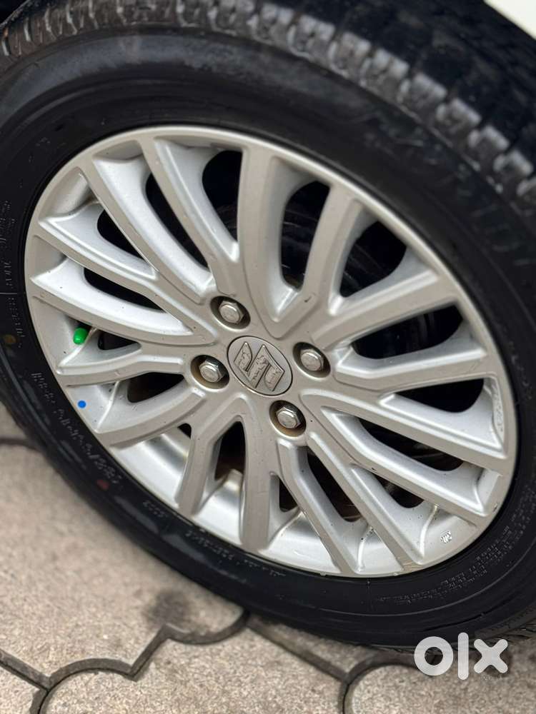 Maruti Suzuki Dzire 1.2 Zxi Amt, 2017, Petrol