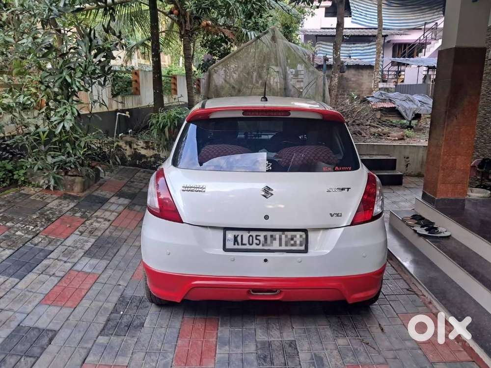 2016 Maruti Swift Vxi Petrol Year