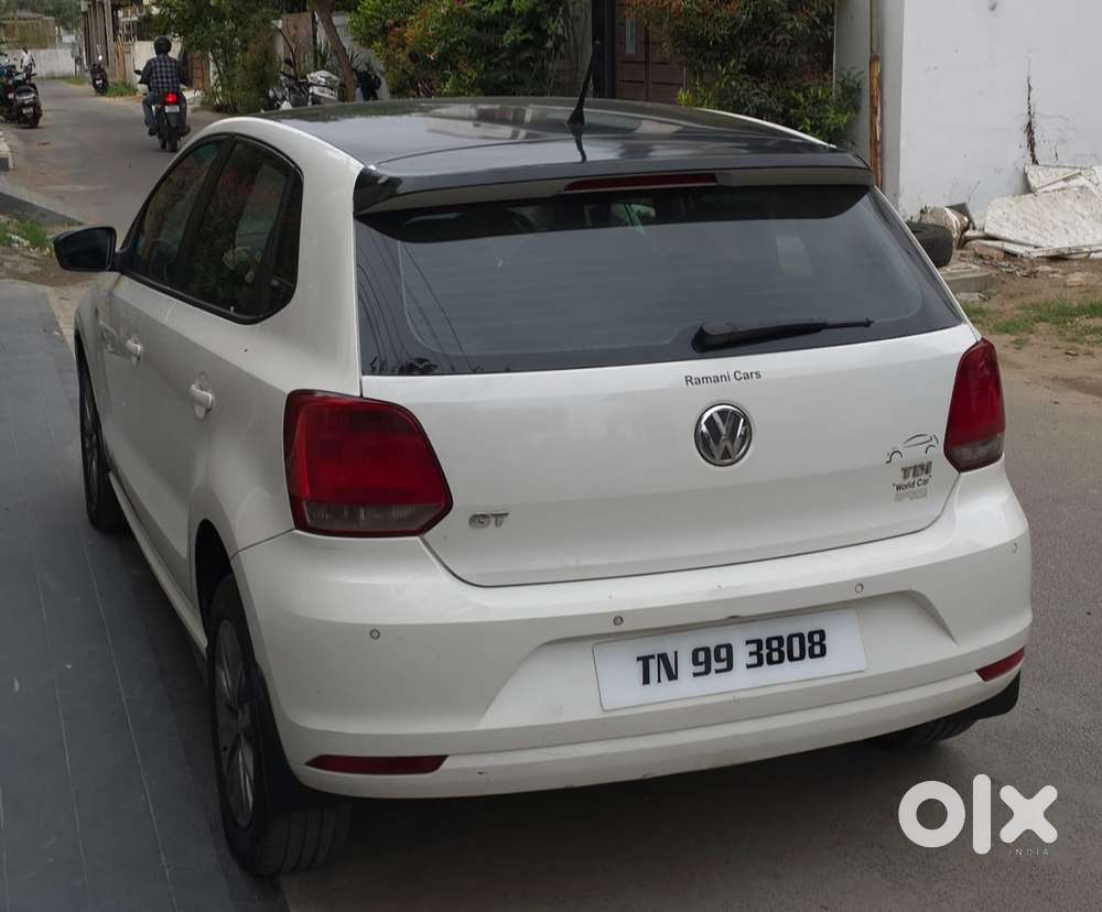 Volkswagen Polo Petrol Highline 1.6l, 2014