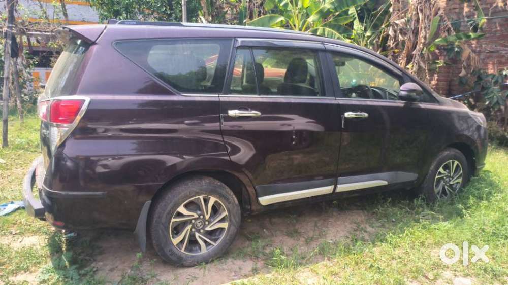 Toyota Innova Crysta 2.5z, 2023, Diesel