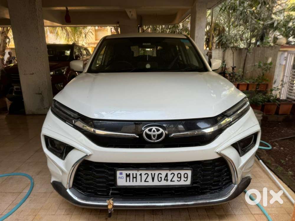 Toyota Urban Cruiser Hyryder 2023 Cng & Petrol Well Maintained