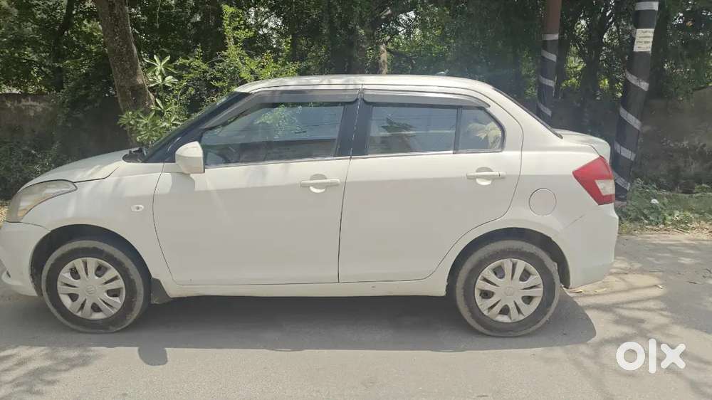 Maruti Suzuki Swift Dzire 2017 Cng & Hybrids 90000 Km Driven