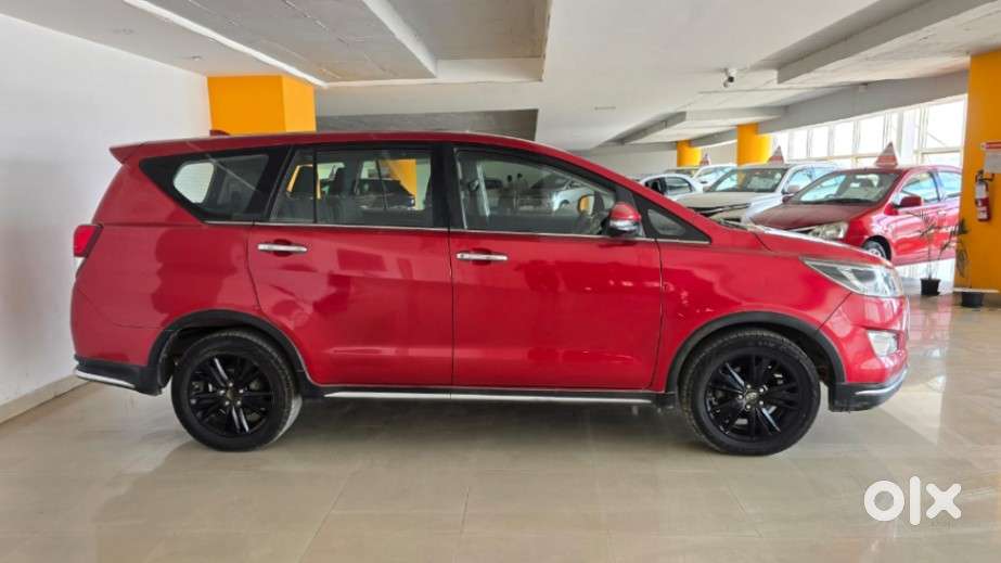 Toyota Innova Crysta Touring Sport 2.4 Mt, 2018, Diesel