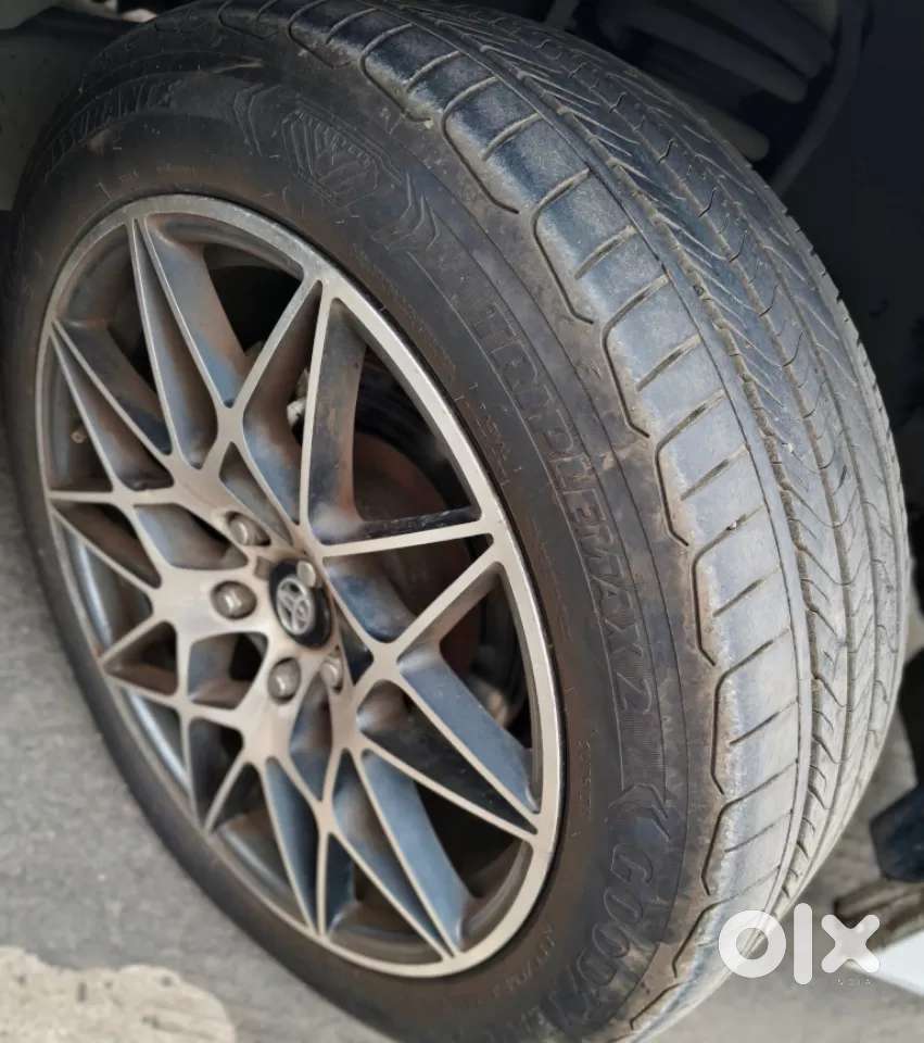 Toyota Innova Crysta, 2016, Diesel