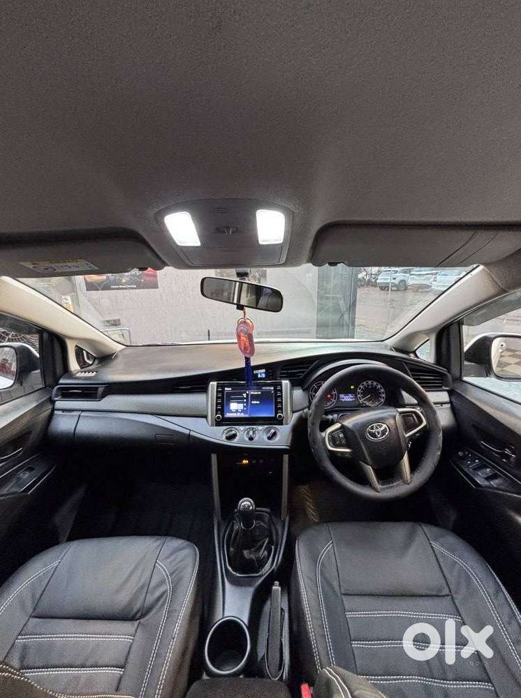 Toyota Innova Crysta [2020-ongoing] 2.4 Gx 8 Str, 2022, Diesel