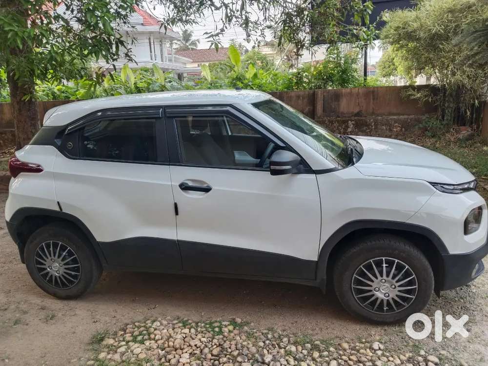 Tata Punch 2023 Petrol Only 21000 Km Driven