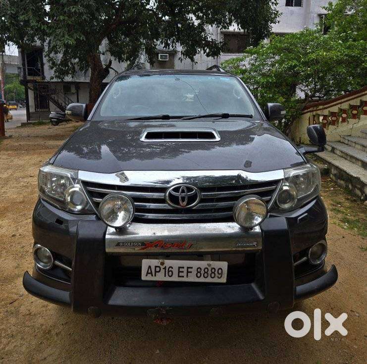 Toyota Fortuner 3.0 4x4 Anniversary Edition Mt, 2015, Diesel