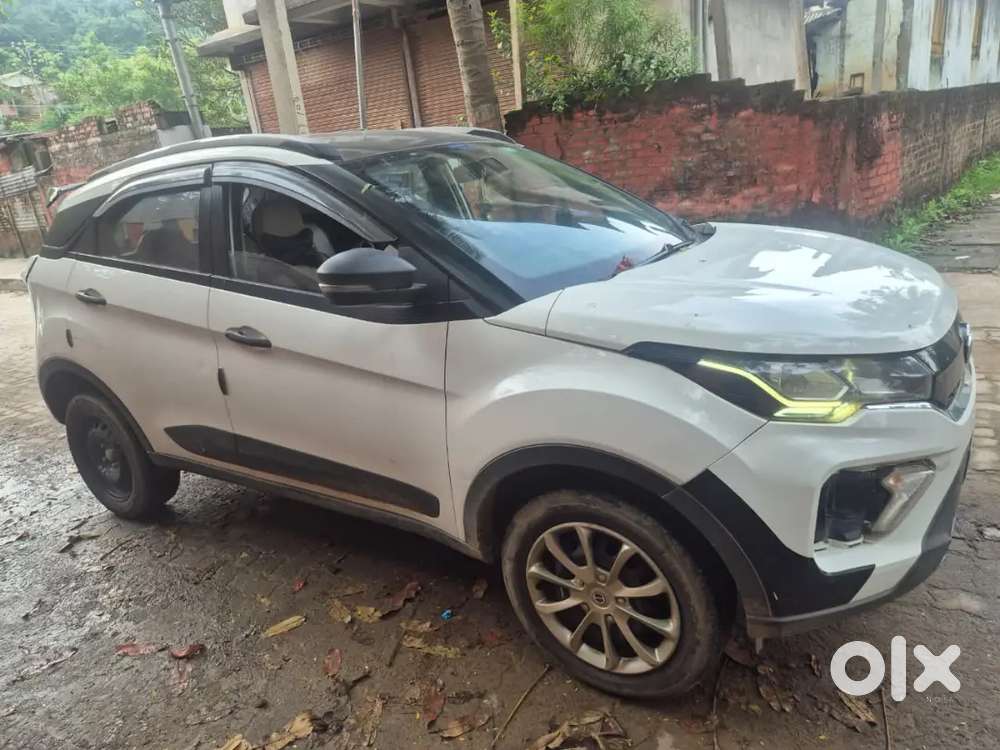Tata Nexon 2023 Petrol 65000 Km Driven