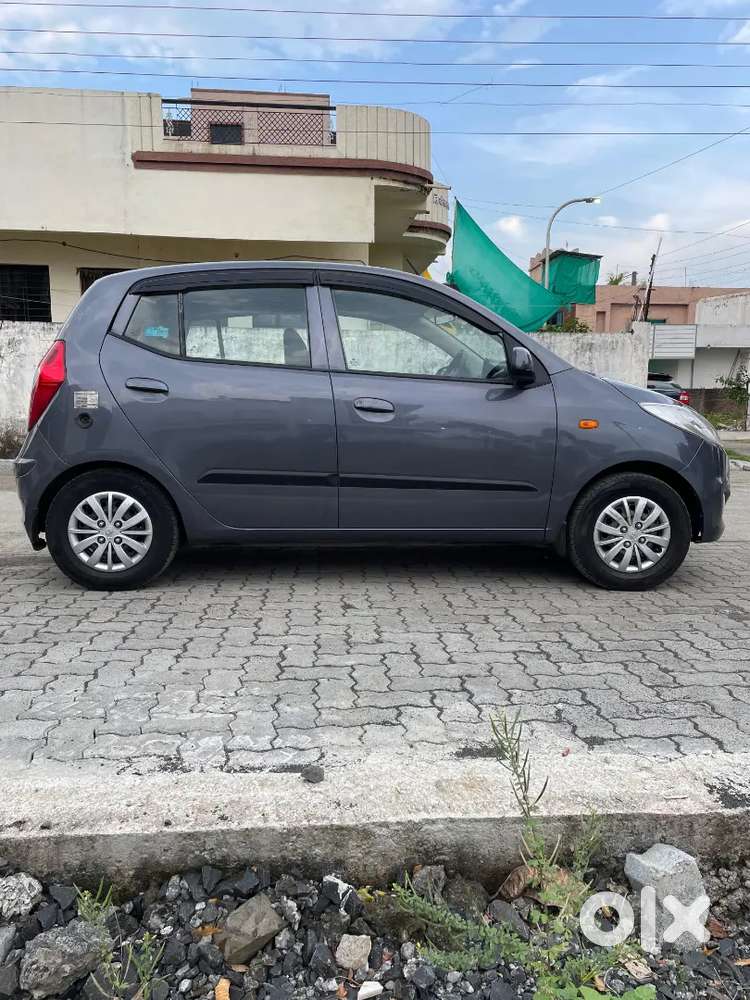 Hyundai I10 Sportz 2016 Petrol 65000 Km Driven