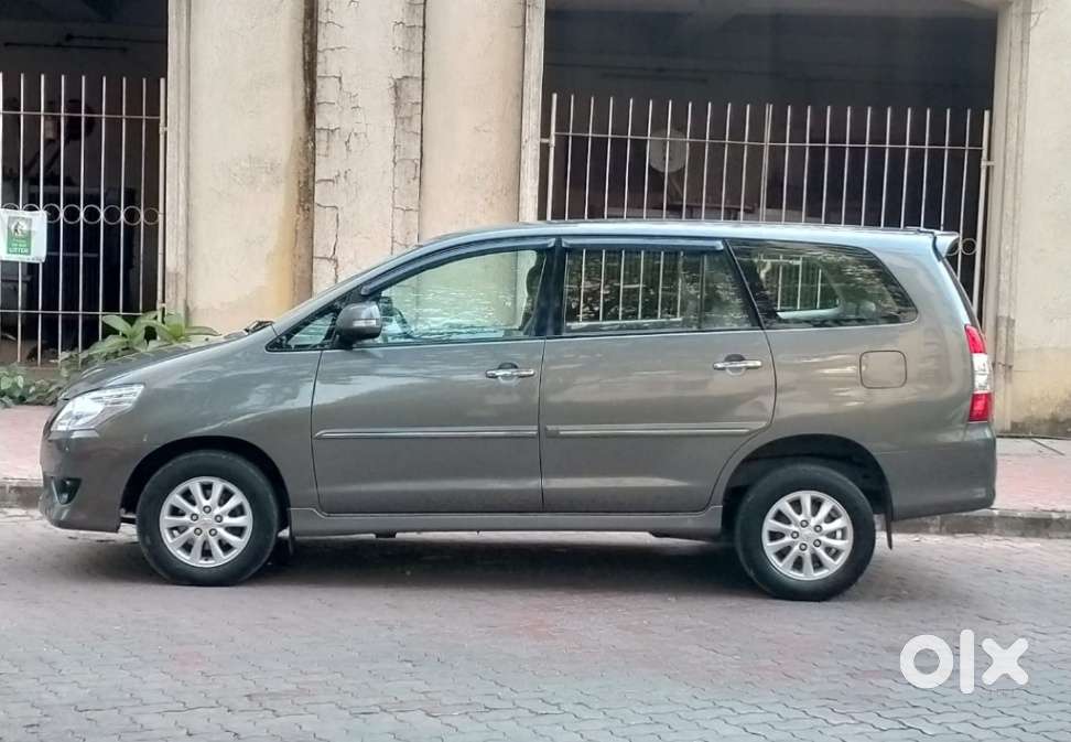 Toyota Innova 2.5 Vx 7 Seater Bs Iv, 2013, Diesel