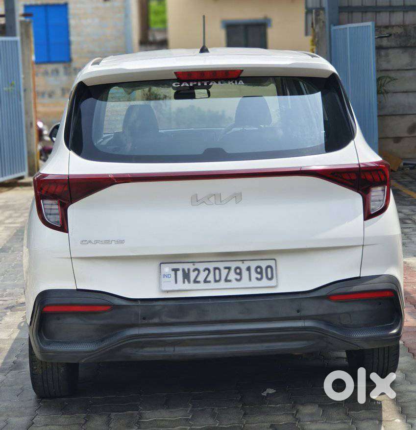 Kia Carens G 1.5 6mt Premium (o) 7-seater, 2023, Petrol