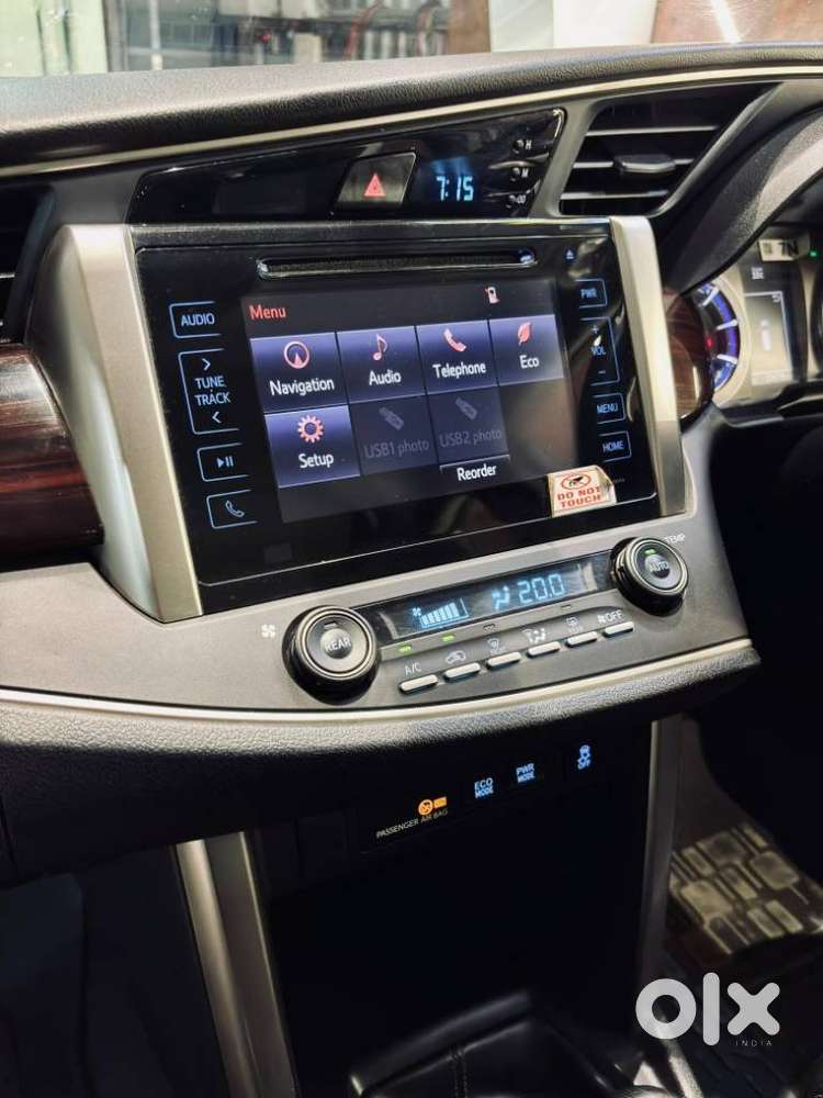 Toyota Innova Crysta