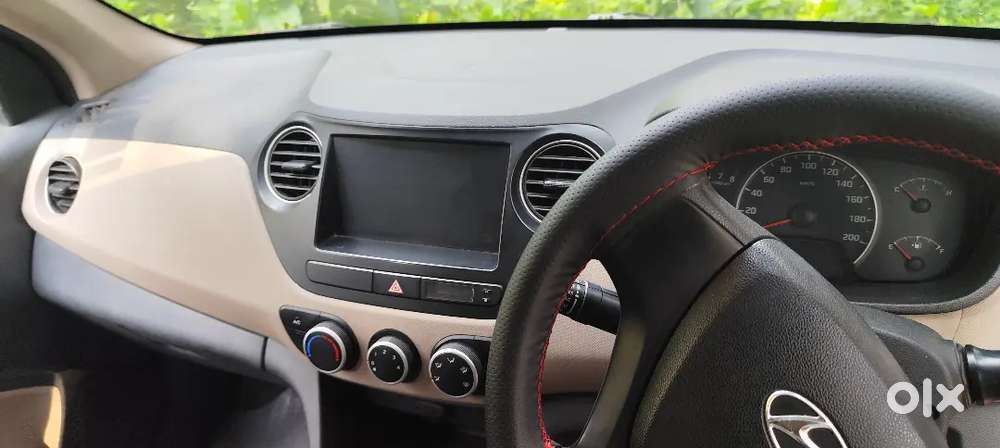 Hyundai Grand I10 Magna 2016 Petrol 2nd Owner