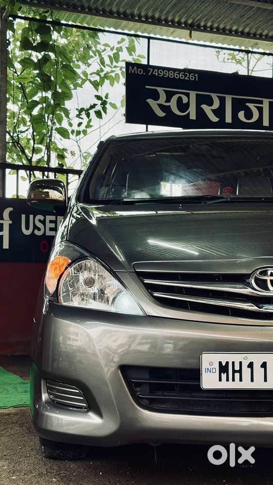 Toyota Innova 2011 Diesel Well Maintained New Tyres , Sound System